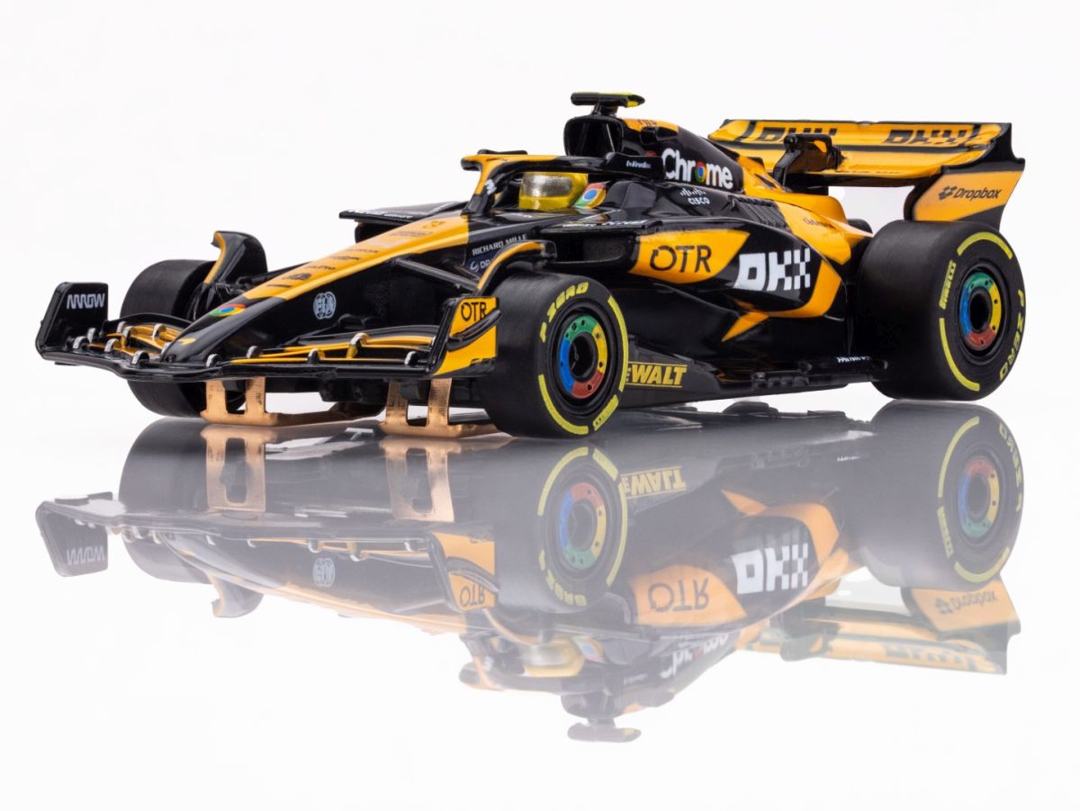 AFX McLaren F1 MCL38 #4 AU 2024